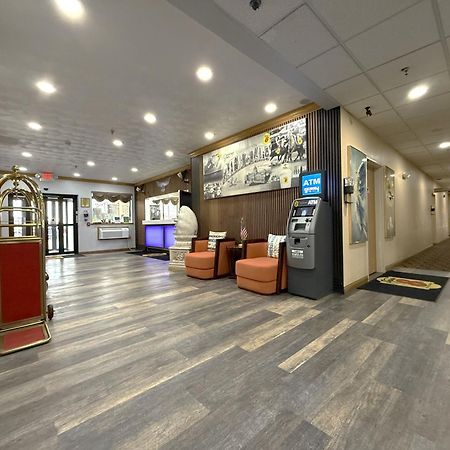 Super 8 By Wyndham Uniontown Pa Hotel Exterior photo
