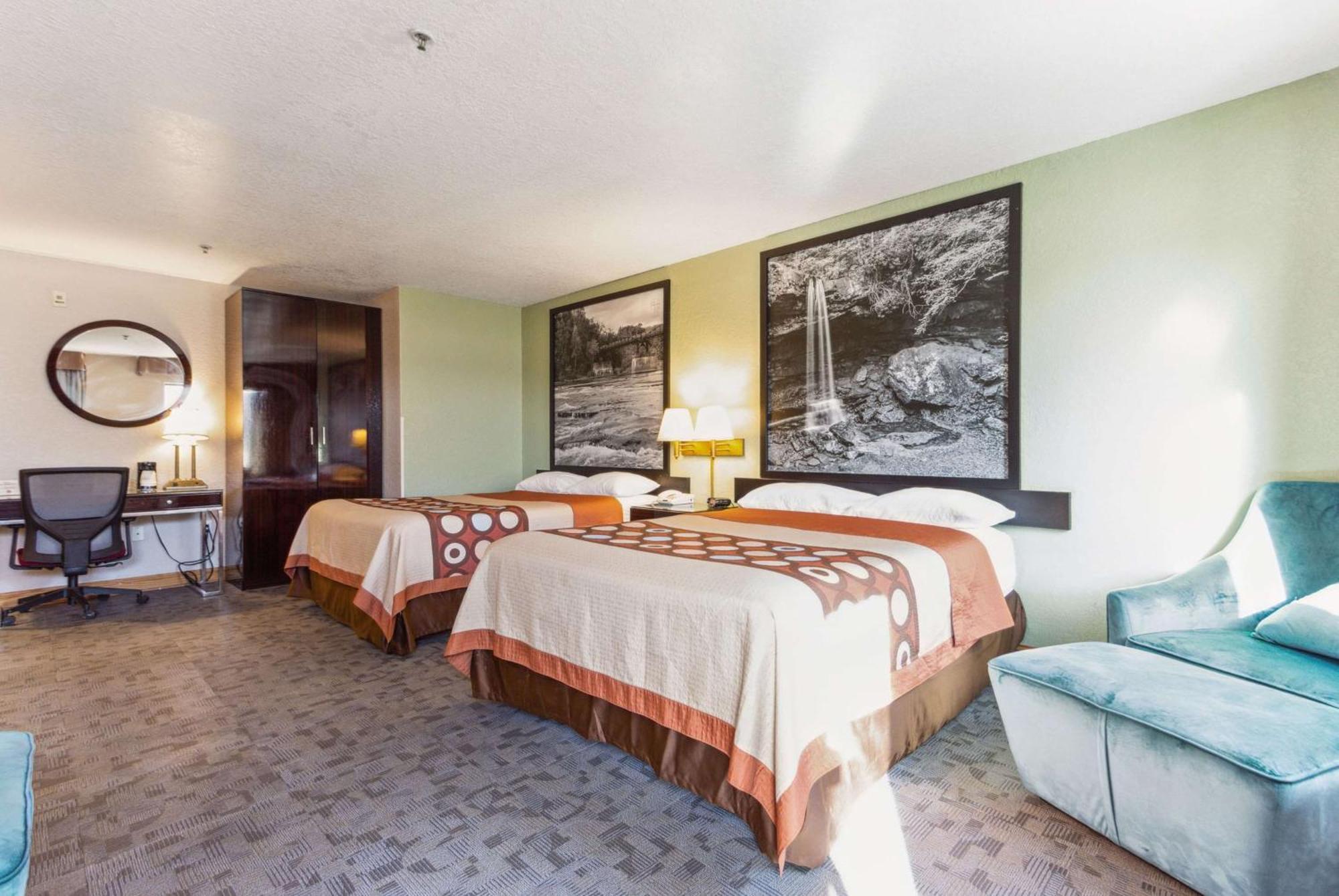 Super 8 By Wyndham Uniontown Pa Hotel Exterior photo
